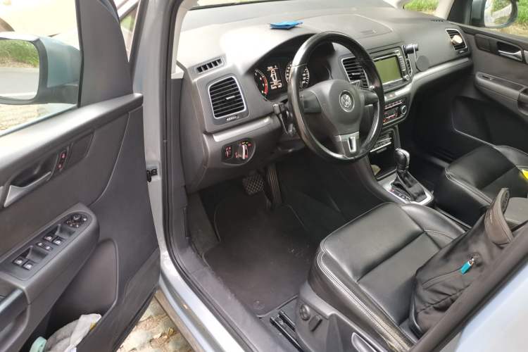 Used Volkswagen Sharan 2012 2.0 TSI Standard Version Euro IV Driver Seat