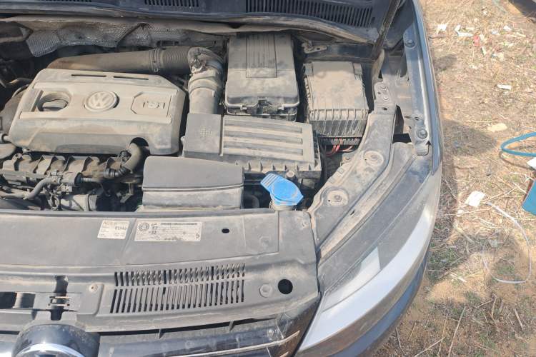 Used Volkswagen Sharan 2012 2.0 TSI Standard Version Euro IV Engine Bay Left