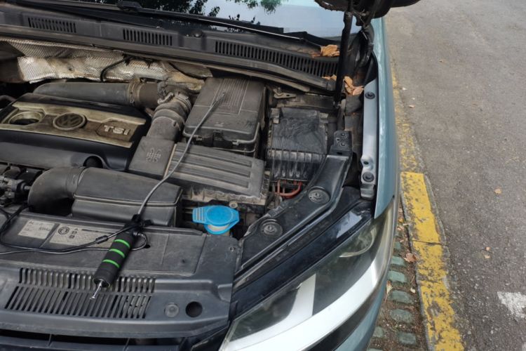 Used Volkswagen Sharan 2012 2.0 TSI Standard Version Euro IV Engine Bay Left
