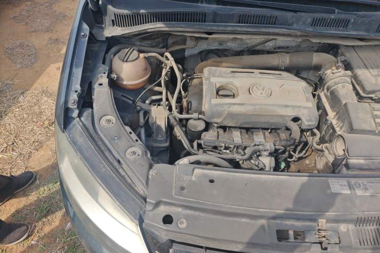Used Volkswagen Sharan 2012 2.0 TSI Standard Version Euro IV Engine Bay Right