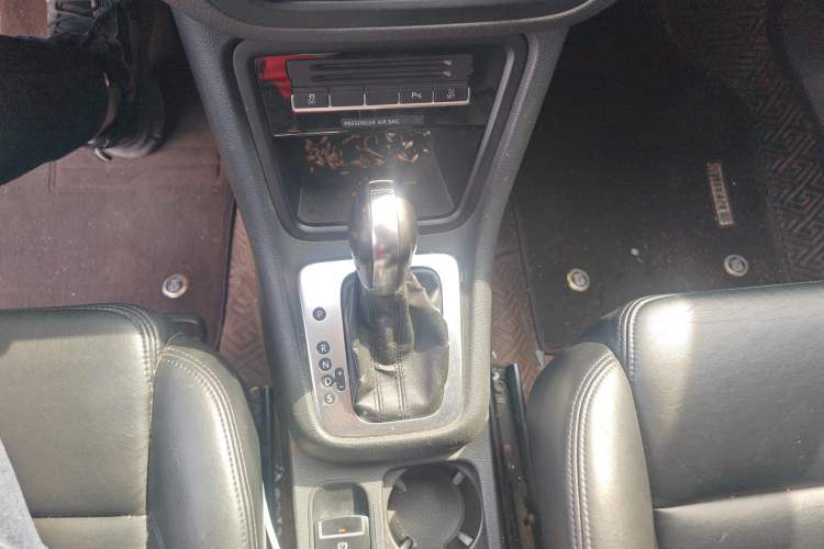 Used Volkswagen Sharan 2012 2.0 TSI Standard Version Euro IV Gear Lever