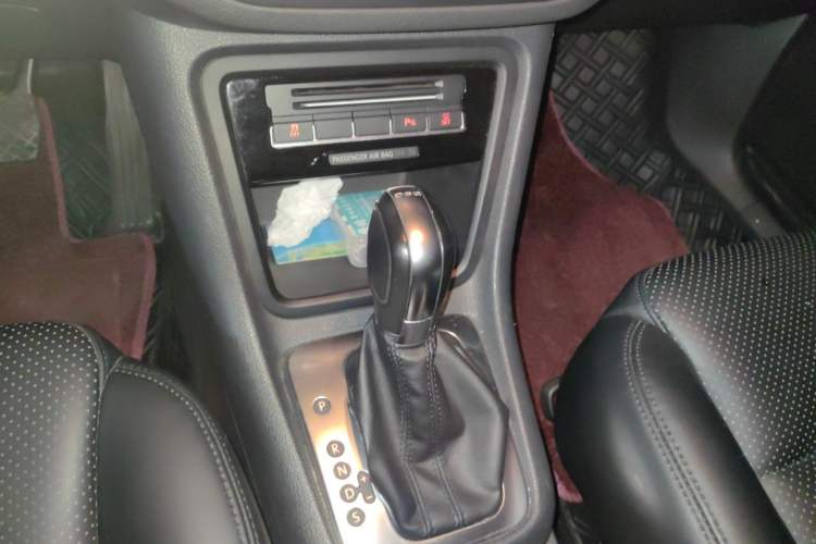 Used Volkswagen Sharan 2012 2.0 TSI Standard Version Euro IV Gear Lever