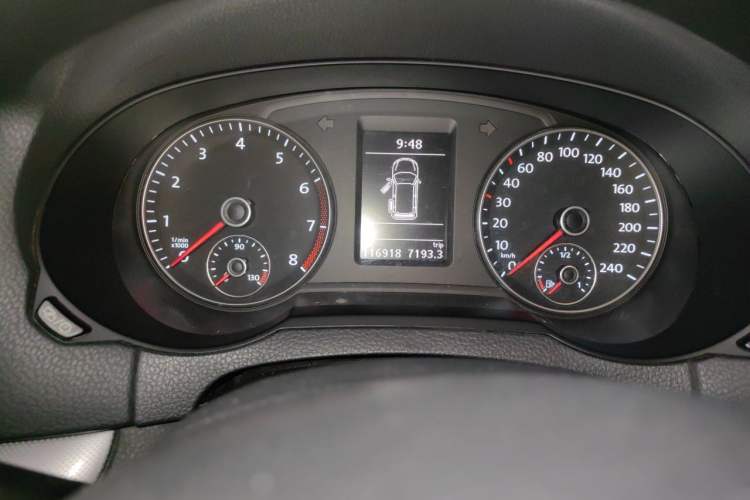 Used Volkswagen Sharan 2012 2.0 TSI Standard Version Euro IV Odometer Close Up