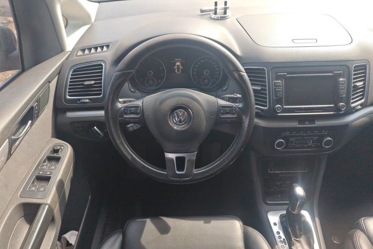 Used Volkswagen Sharan 2012 2.0 TSI Standard Version Euro IV Steering Wheel