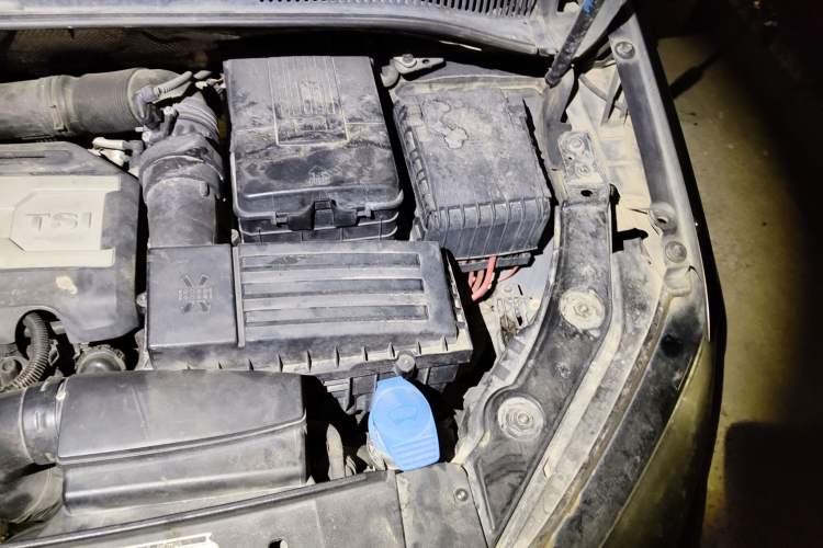 Used Volkswagen Sharan 2012 2.0 TSI Comfort Edition Euro IV Engine Bay Left