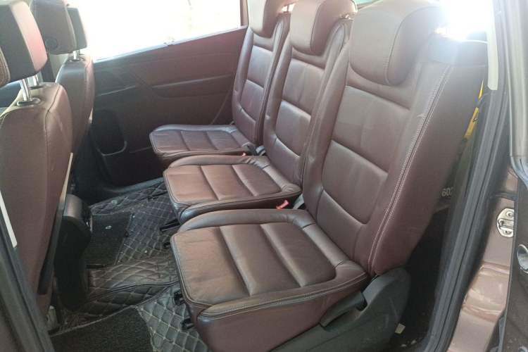 Used Volkswagen Sharan 2012 2.0 TSI Standard Version Euro IV Left Rear Seat
