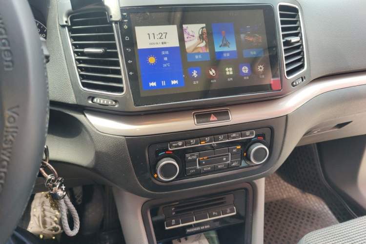 Used Volkswagen Sharan 2012 2.0 TSI Standard Version Euro IV Audio And AC Panel