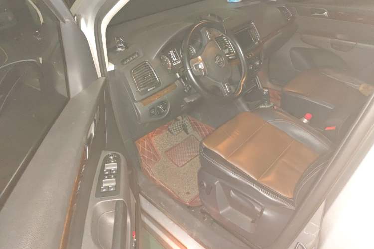Used Volkswagen Sharan 2012 2.0 TSI Luxury Version Euro IV Driver Seat