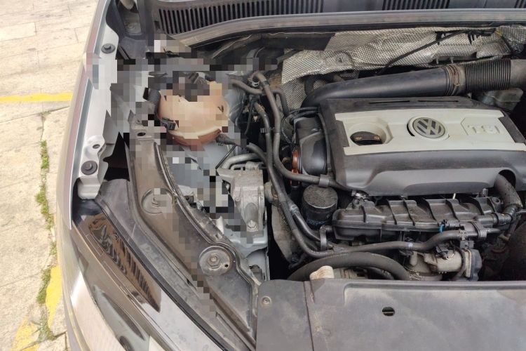 Used Volkswagen Sharan 2012 2.0 TSI Standard Version Euro IV Engine Bay Right