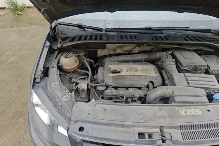 Used Volkswagen Sharan 2012 2.0 TSI Comfort Edition Euro IV Engine Bay Right