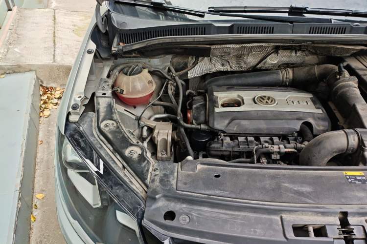 Used Volkswagen Sharan 2012 2.0 TSI Comfort Edition Euro IV Engine Bay Right