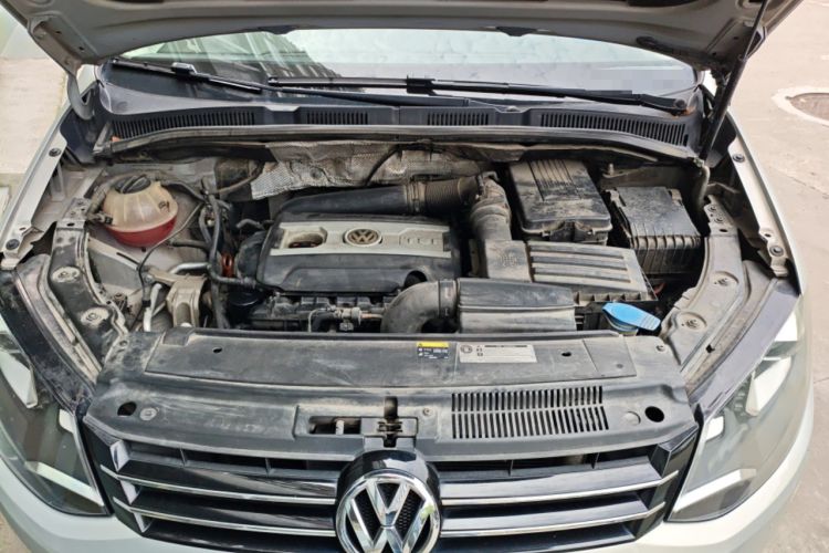 Used Volkswagen Sharan 2012 2.0 TSI Comfort Edition Euro IV Engine Bay