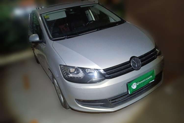 Used Volkswagen Sharan 2012 2.0 TSI Comfort Edition Euro IV Front Right 45 Deg
