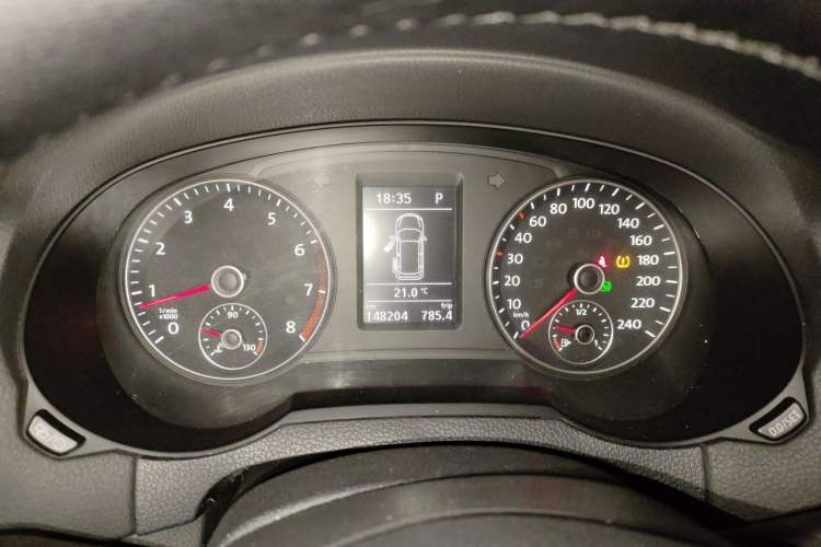 Used Volkswagen Sharan 2012 2.0 TSI Standard Version Euro IV Instrument Cluster