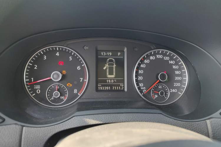 Used Volkswagen Sharan 2012 2.0 TSI Comfort Edition Euro IV Instrument Cluster