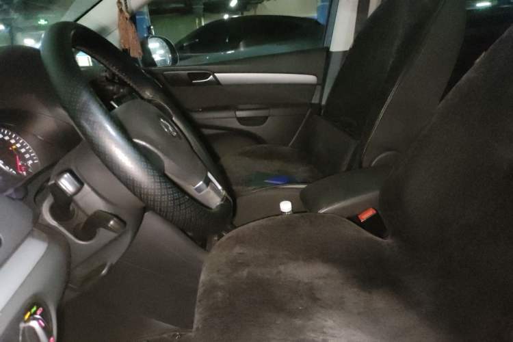 Used Volkswagen Sharan 2012 2.0 TSI Standard Version Euro IV Left Front Seat