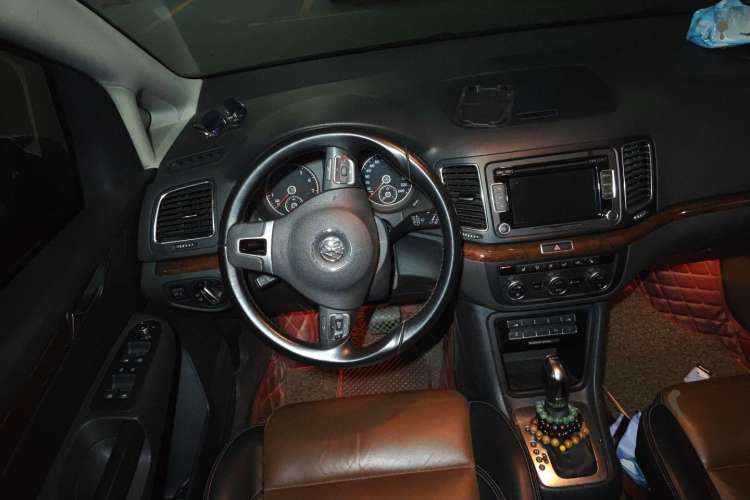 Used Volkswagen Sharan 2012 2.0 TSI Luxury Version Euro IV Steering Wheel