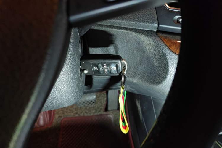 Used Volkswagen Sharan 2012 2.0 TSI Luxury Version Euro IV Vehicle Key