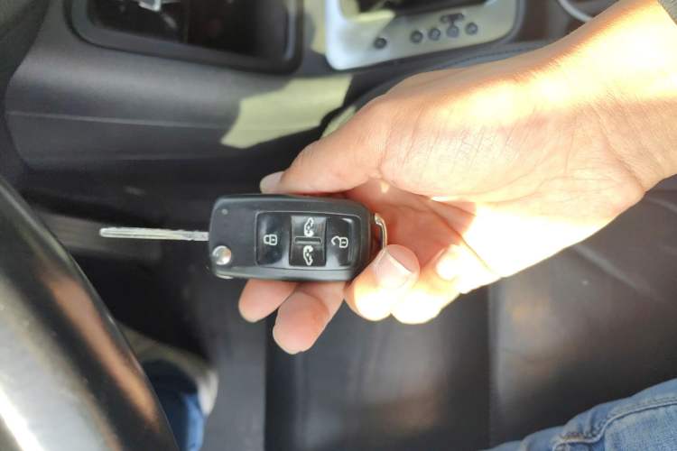 Used Volkswagen Sharan 2012 2.0 TSI Comfort Edition Euro IV Vehicle Key