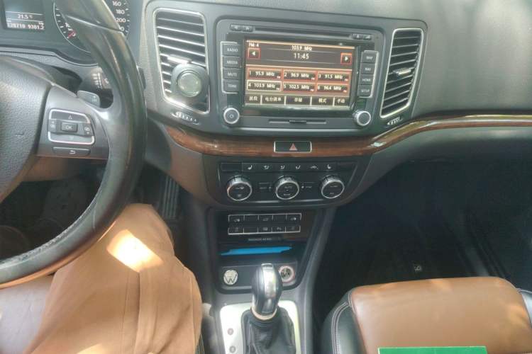 Used Volkswagen Sharan 2012 2.0 TSI Luxury Version Euro IV Audio And AC Panel