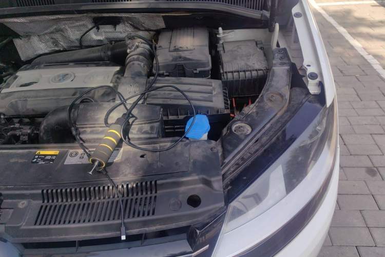 Used Volkswagen Sharan 2012 2.0 TSI Standard Version Euro IV Engine Bay Left