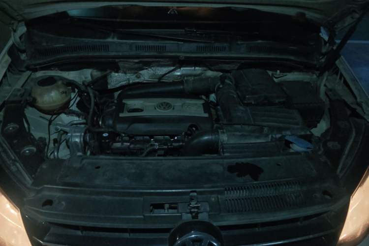 Used Volkswagen Sharan 2012 2.0 TSI Standard Version Euro IV Engine Bay