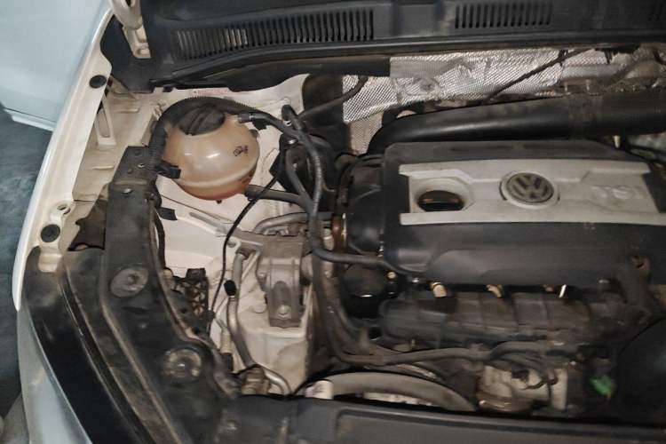 Used Volkswagen Sharan 2012 2.0 TSI Standard Version Euro IV Engine Bay Right