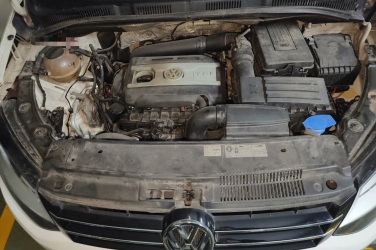 Used Volkswagen Sharan 2012 2.0 TSI Standard Version Euro IV Engine Bay