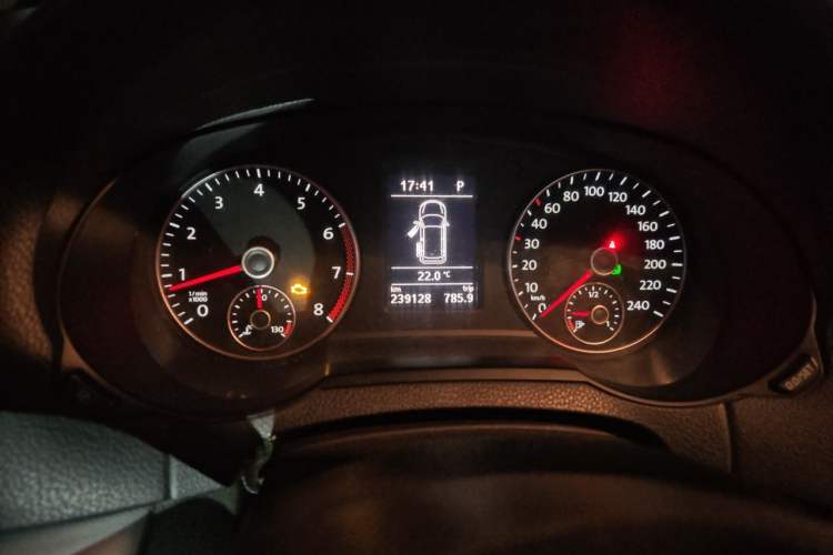 Used Volkswagen Sharan 2012 2.0 TSI Standard Version Euro IV Instrument Cluster