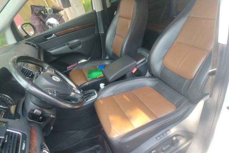 Used Volkswagen Sharan 2012 2.0 TSI Luxury Version Euro IV Left Front Seat