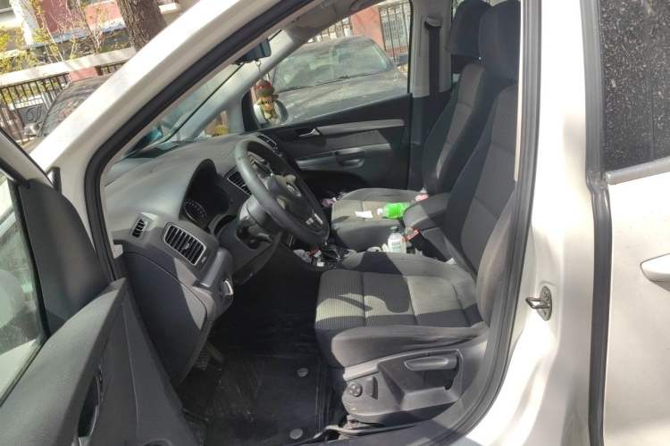 Used Volkswagen Sharan 2012 2.0 TSI Standard Version Euro IV Left Front Seat
