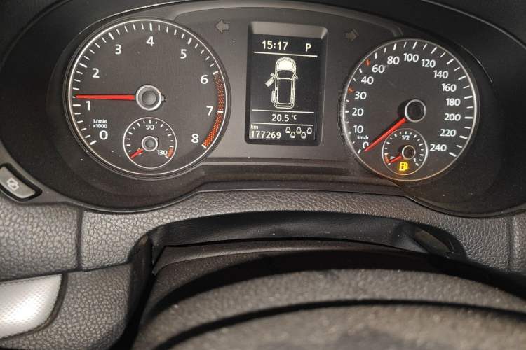Used Volkswagen Sharan 2012 2.0 TSI Standard Version Euro IV Odometer Close Up