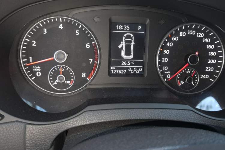 Used Volkswagen Sharan 2012 2.0 TSI Comfort Edition Euro IV Odometer Close Up