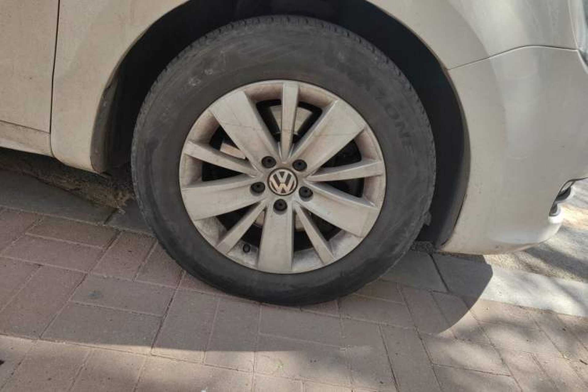 Used Volkswagen Sharan 2012 2.0 TSI Standard Version Euro IV Right Front Wheel Hub