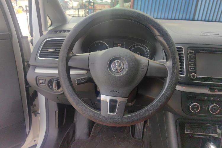 Used Volkswagen Sharan 2012 2.0 TSI Standard Version Euro IV Steering Wheel