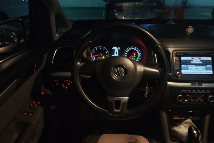 Used Volkswagen Sharan 2012 2.0 TSI Standard Version Euro IV Steering Wheel