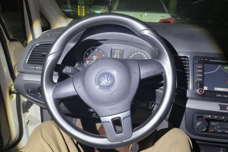Used Volkswagen Sharan 2012 2.0 TSI Standard Version Euro IV Steering Wheel