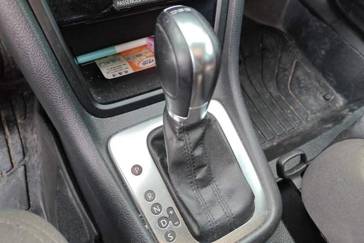 Used Volkswagen Sharan 2012 2.0 TSI Standard Version Euro IV Gear Lever