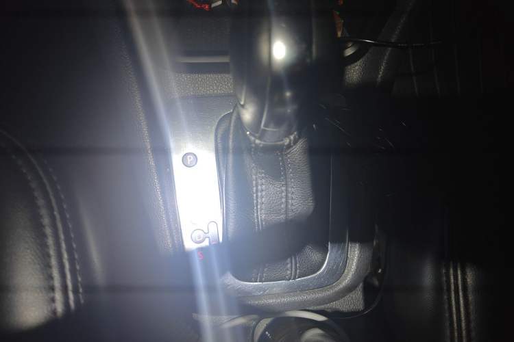 Used Volkswagen Sharan 2012 2.0 TSI Standard Version Euro IV Gear Lever