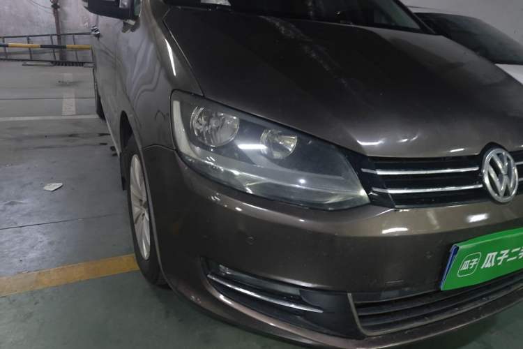 Used Volkswagen Sharan 2012 2.0 TSI Standard Version Euro IV Right Front Headlight