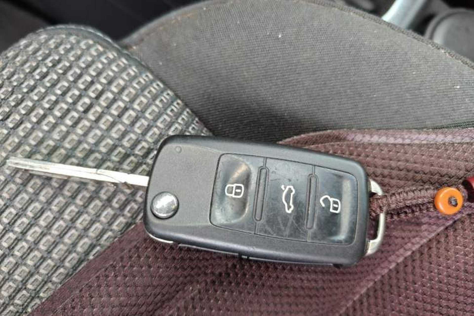 Used Volkswagen Sharan 2012 2.0 TSI Standard Version Euro IV Vehicle Key