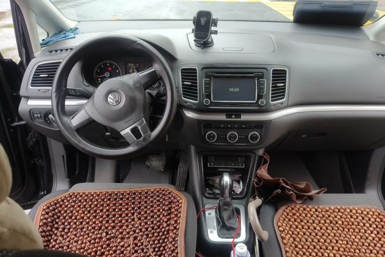 Used Volkswagen Sharan 2013 2.0 TSI Standard Model Center Console