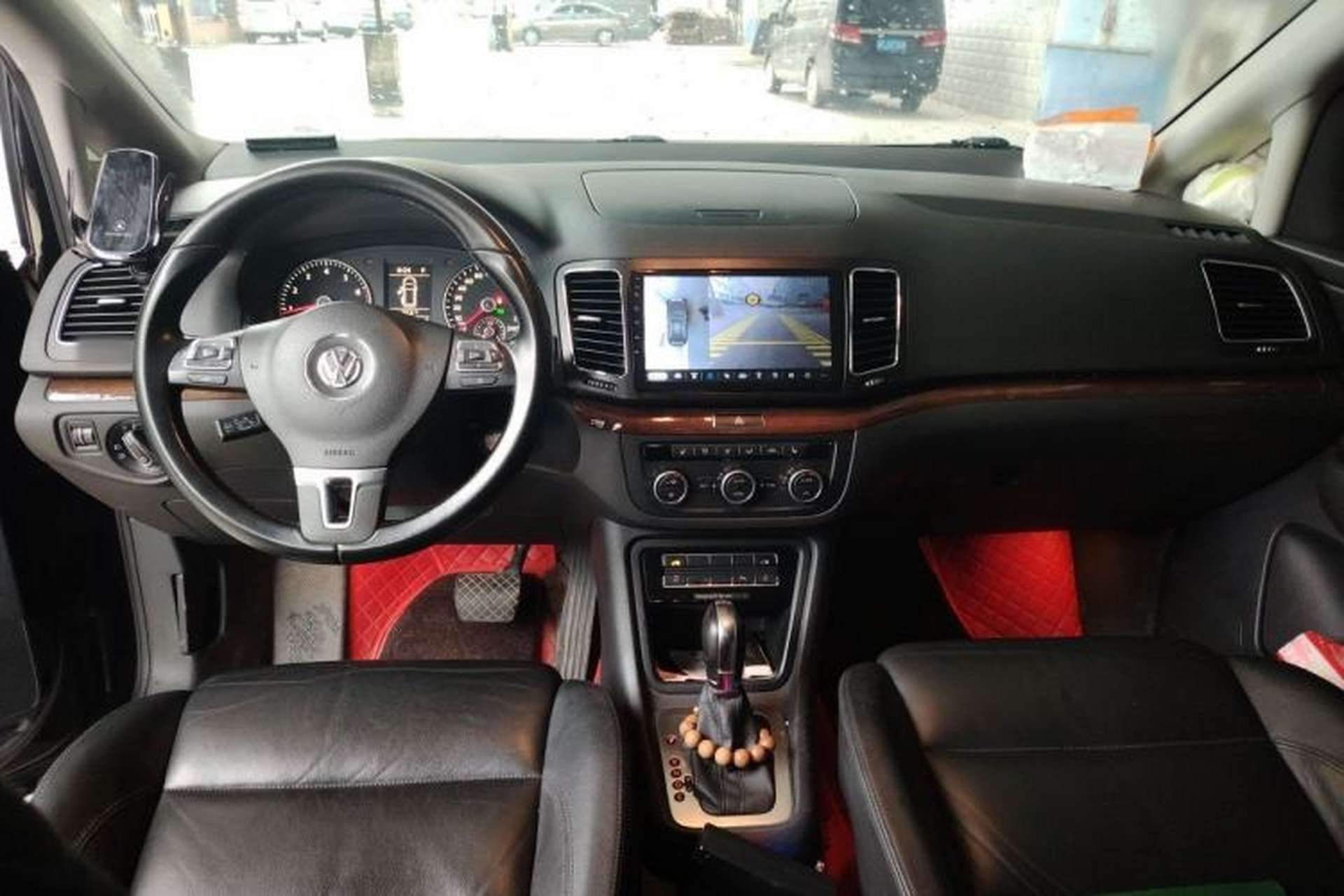 Used Volkswagen Sharan 2013 2.0 TSI Comfort Model Center Console