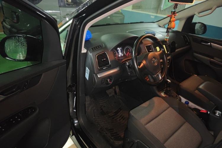 Used Volkswagen Sharan 2013 2.0 TSI Standard Model Driver Seat