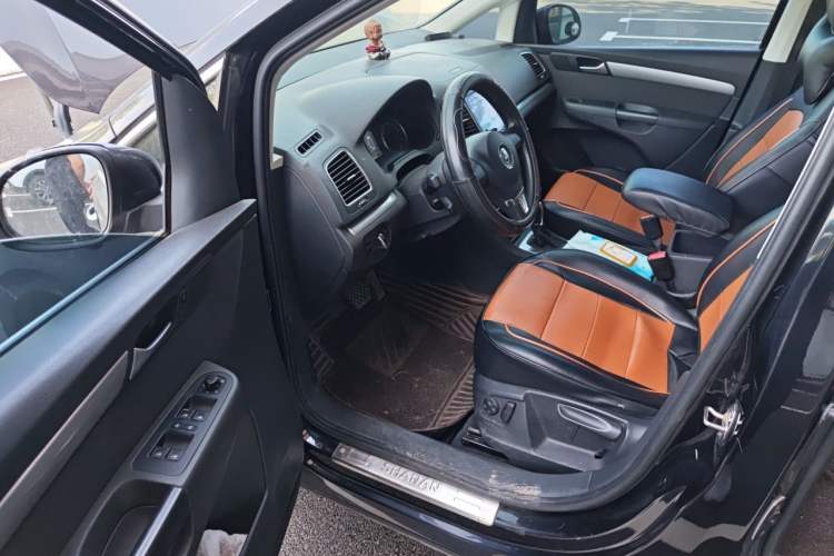 Used Volkswagen Sharan 2013 1.8TSI Standard Model Driver Seat