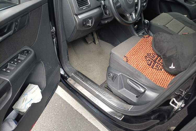 Used Volkswagen Sharan 2013 1.8TSI Standard Model Euro IV Driver Seat