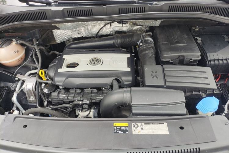 Used Volkswagen Sharan 2013 2.0 TSI Standard Model Engine Bay