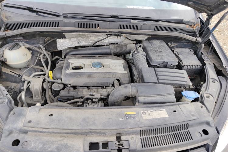 Used Volkswagen Sharan 2013 1.8TSI Standard Model Engine Bay
