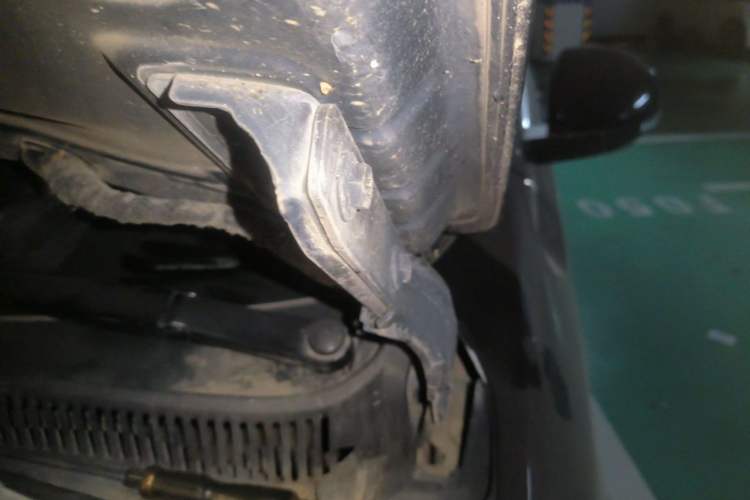 Used Volkswagen Sharan 2013 1.8TSI Standard Model Euro IV Engine Bay Left