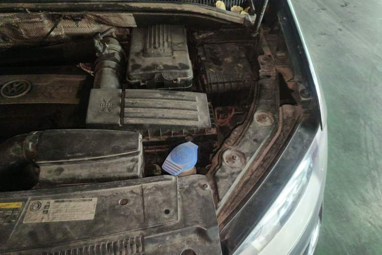 Used Volkswagen Sharan 2013 1.8TSI Standard Model Euro IV Engine Bay Left